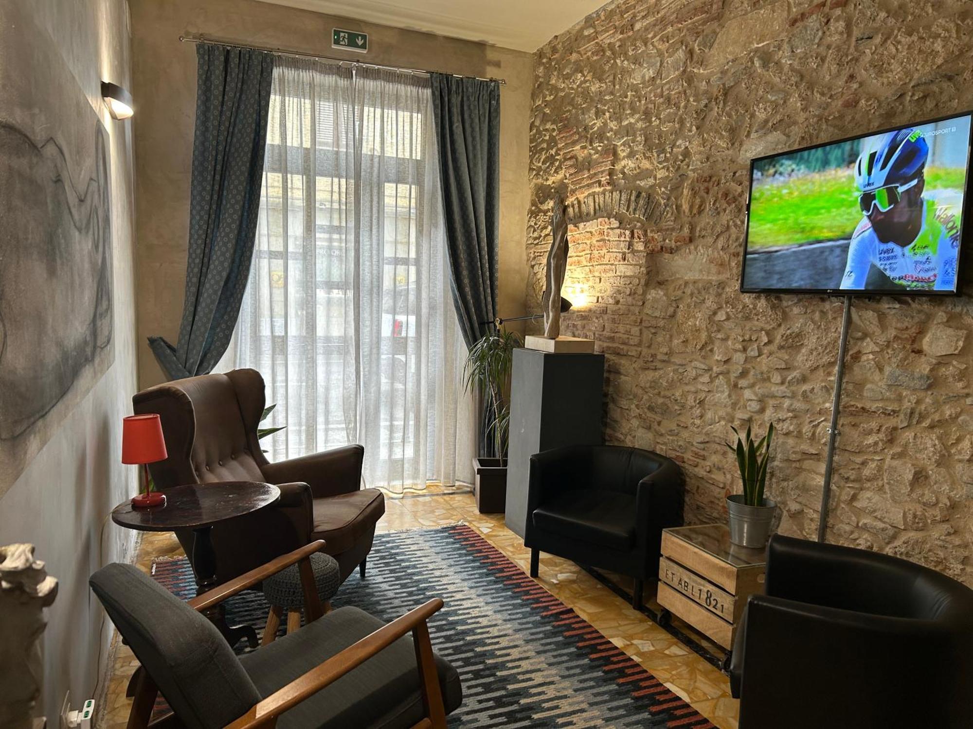 Art Hotel Пьетразанта Экстерьер фото